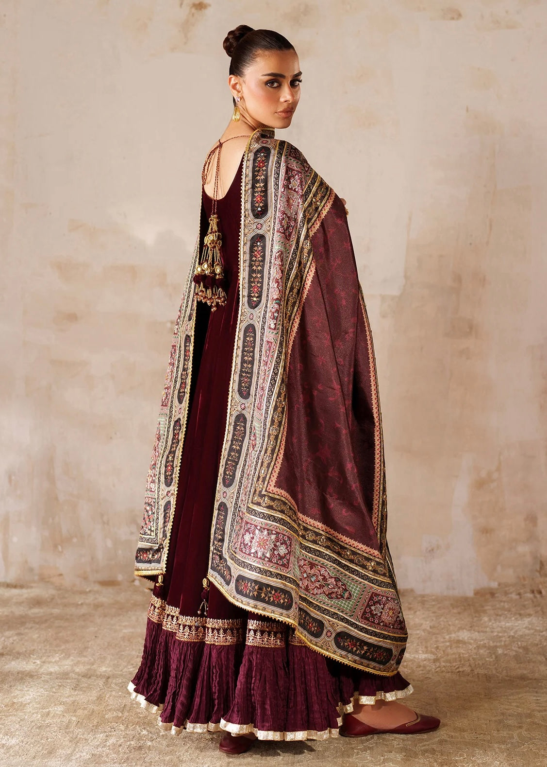 Velvet embroidered dress - Baroque