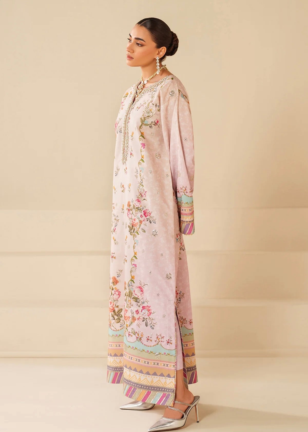 Raw silk embroidered kaftan