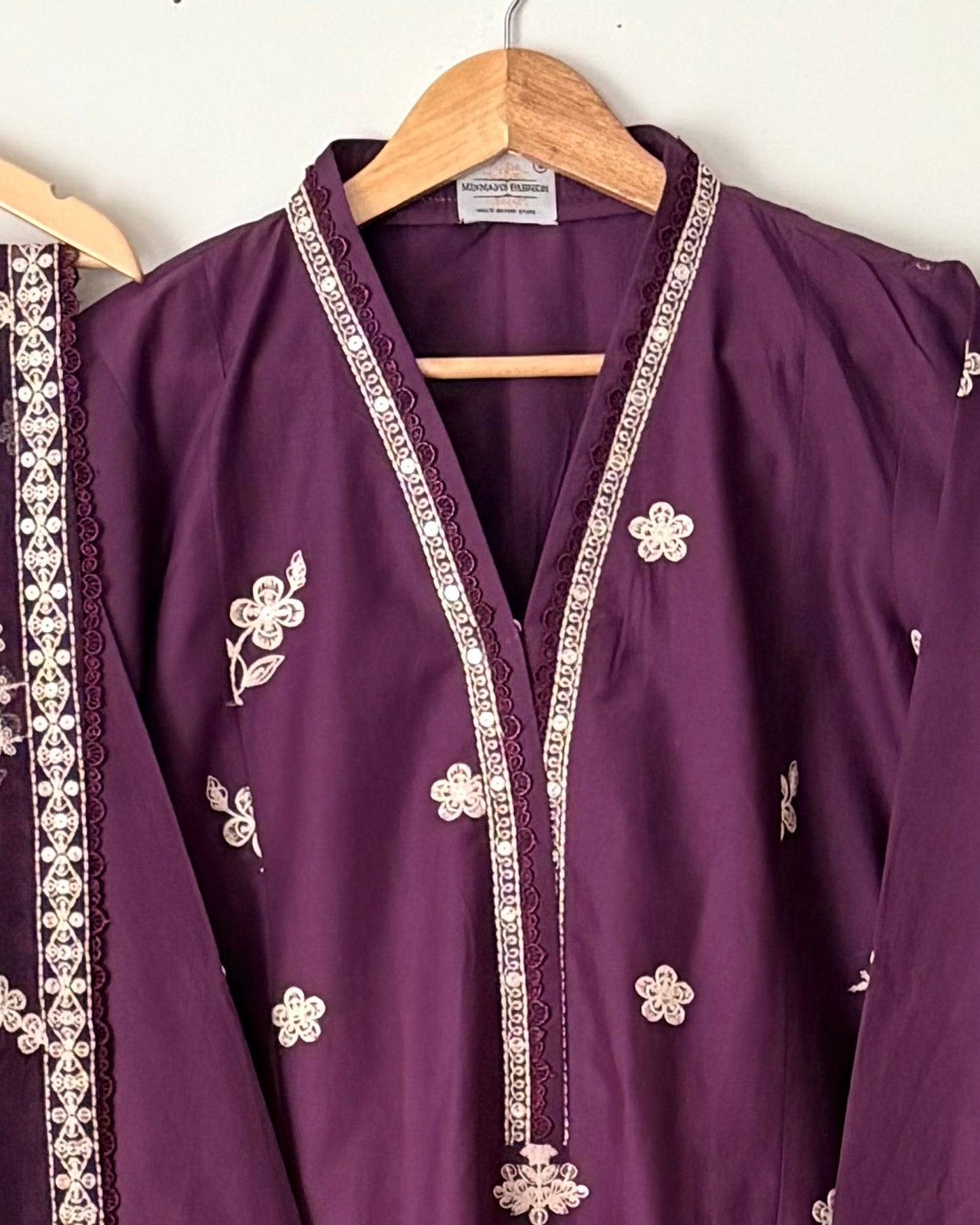 Embroidered lawn suit - Cross stitch
