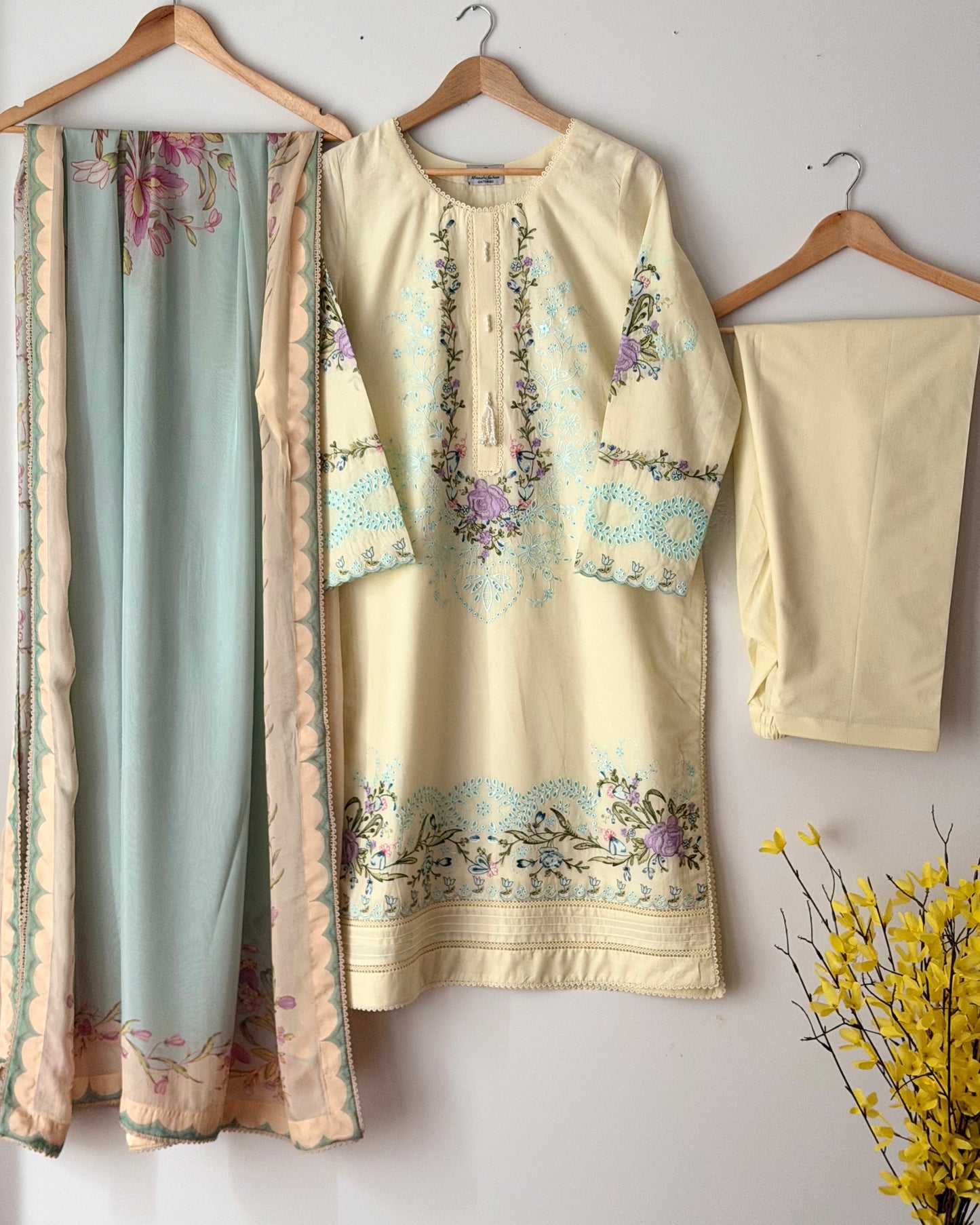 Zara shahjahan  lawn